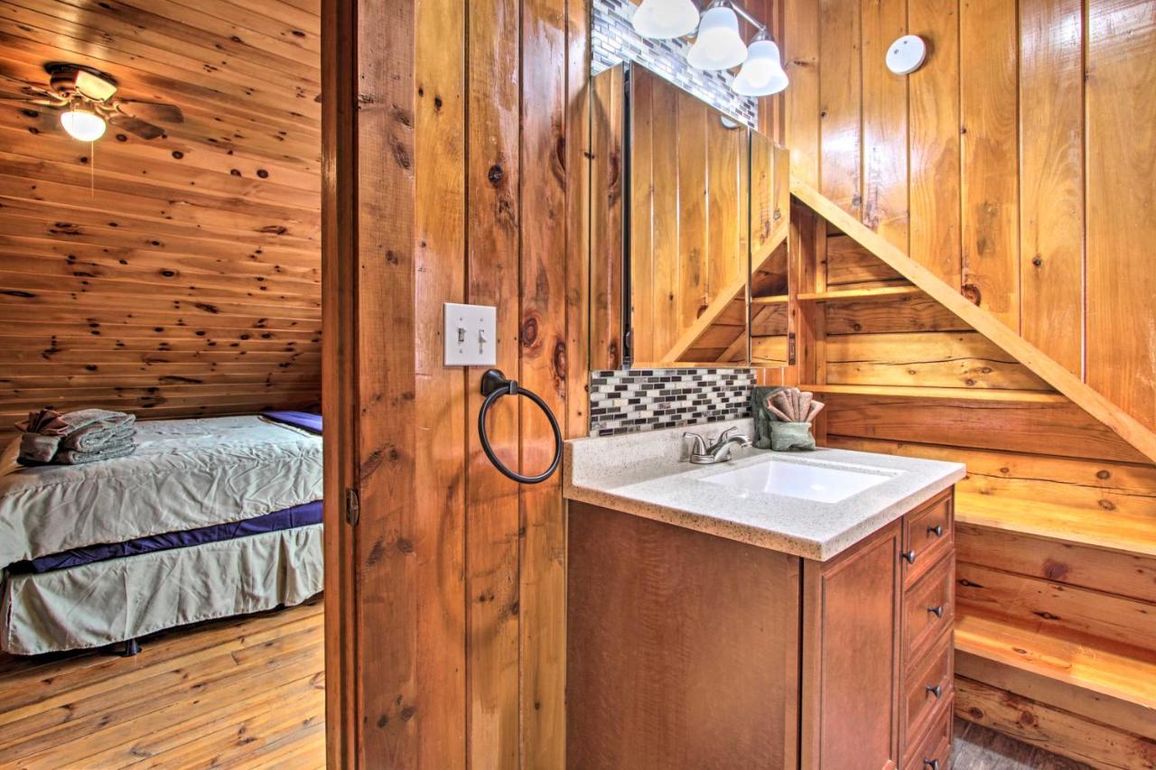 Rustic With Screened Deck 8 Mi To Dollywood * Sevierville