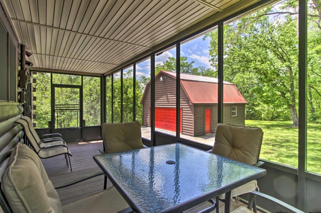 Holiday home Rustic With Screened Deck 8 Mi To Dollywood *