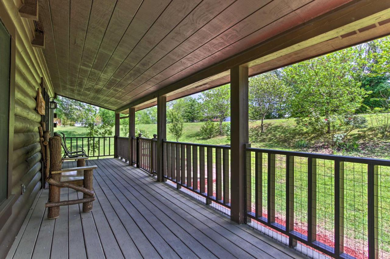 Rustic With Screened Deck 8 Mi To Dollywood