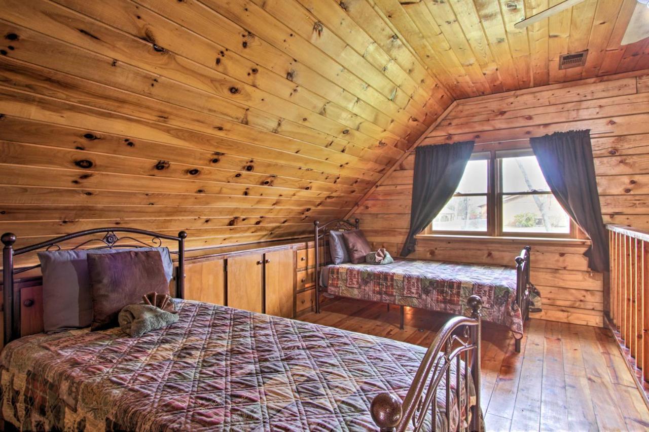 Rustic With Screened Deck 8 Mi To Dollywood Ferienhaus